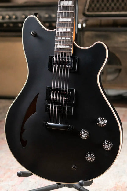 EVH SA-126 Special - Stealth Black with Hardshell Case