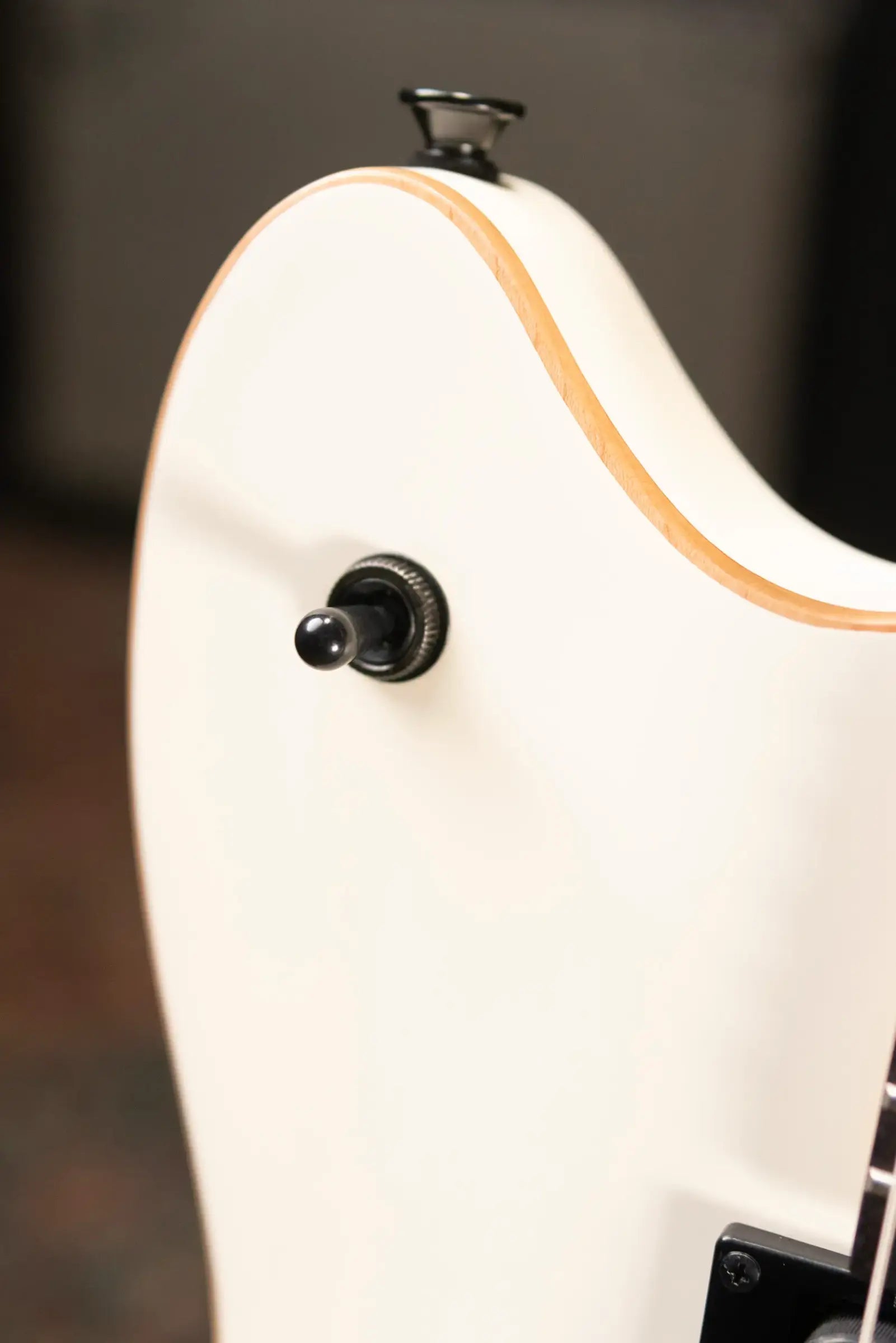 EVH SA-126 Standard Semi-Hollow Electric Guitar - Satin Vintage White