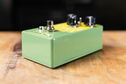 EarthQuaker Devices Plumes Small Signal Shredder Effect Pedal - Used
