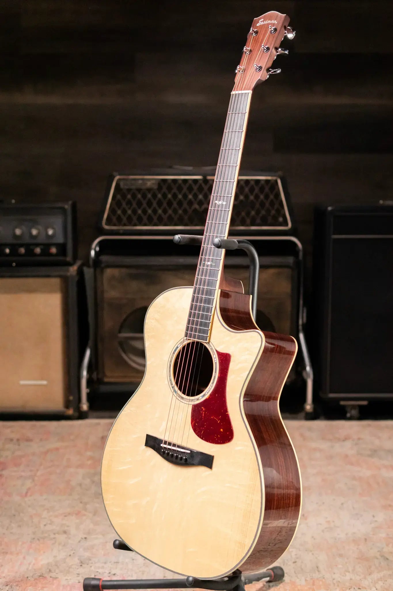 Eastman AC422CE Grand Auditorium Acoustic/Electric Guitar with Hardshell Case