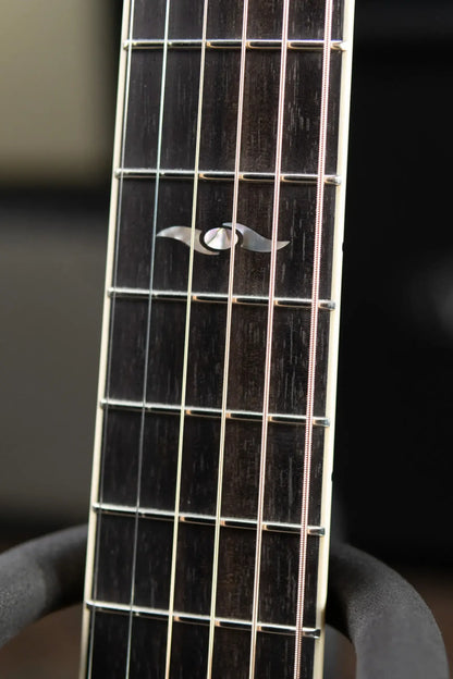 Eastman AC422LCE Left-Handed Grand Auditorium Acoustic/Electric Guitar with Hardshell Case