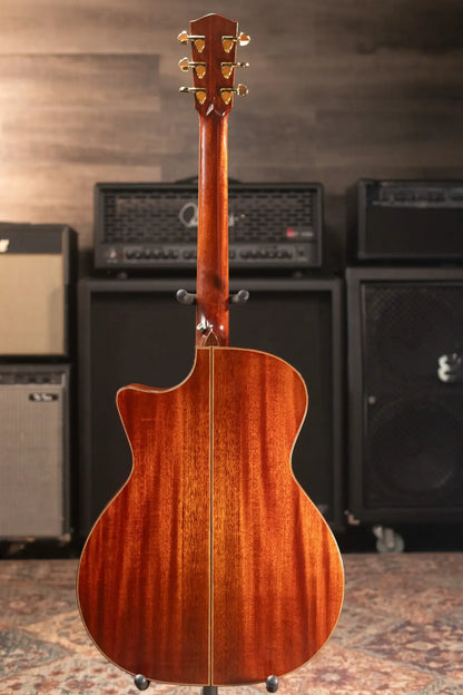 Eastman AC522ce Mahogany/Spruce Acoustic-Electric Guitar with Hardshell Case - Used