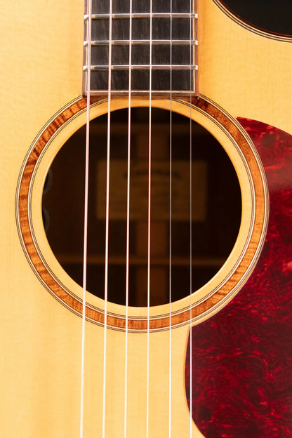 Eastman AC522ce Mahogany/Spruce Acoustic-Electric Guitar with Hardshell Case - Used