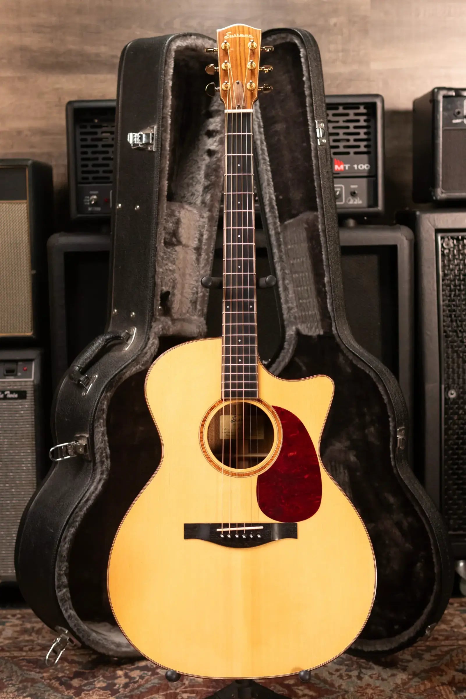 Eastman AC522ce Mahogany/Spruce Acoustic-Electric Guitar with Hardshell Case - Used