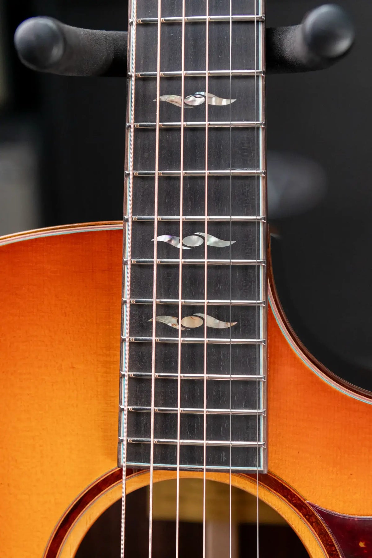 Eastman AC722CE-DF Grand Auditorium Acoustic/Electric Guitar - Dakota Fade with Hardshell Case