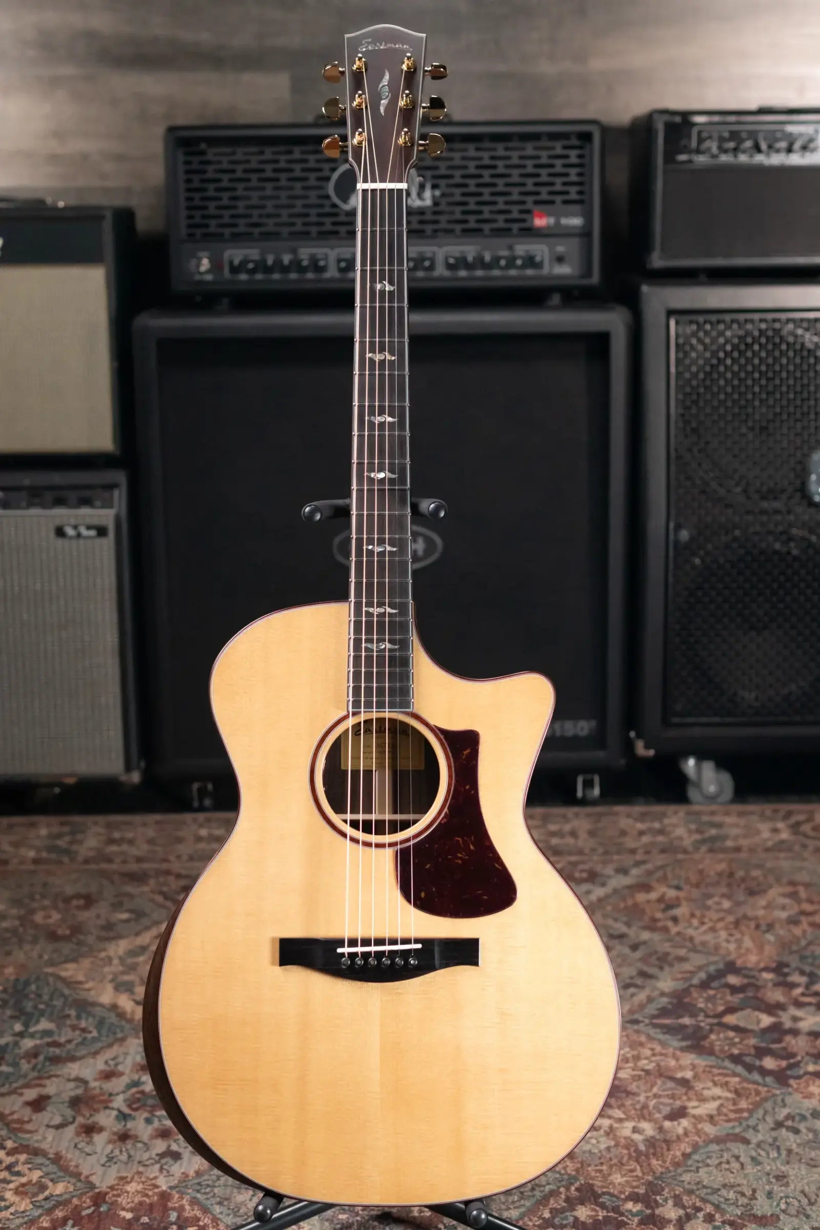 Eastman AC722ce Grand Auditorium Acoustic/Electric Guitar with Hardshell Case