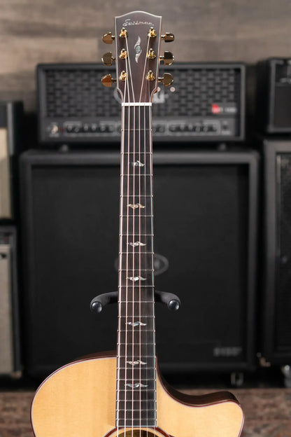 Eastman AC722ce Grand Auditorium Acoustic/Electric Guitar with Hardshell Case