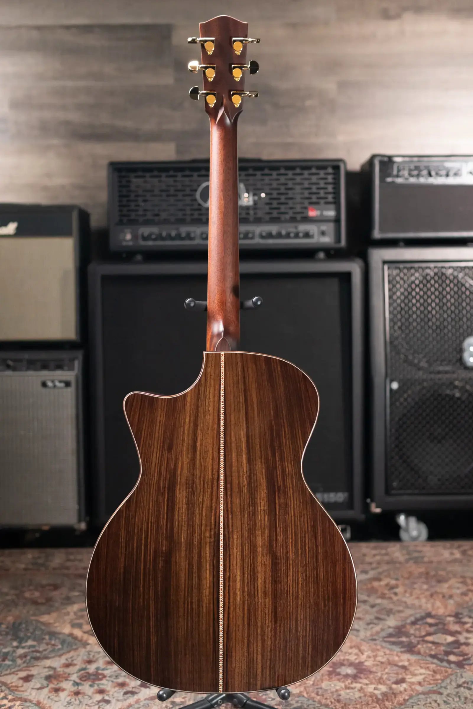 Eastman AC722ce Grand Auditorium Acoustic/Electric Guitar with Hardshell Case