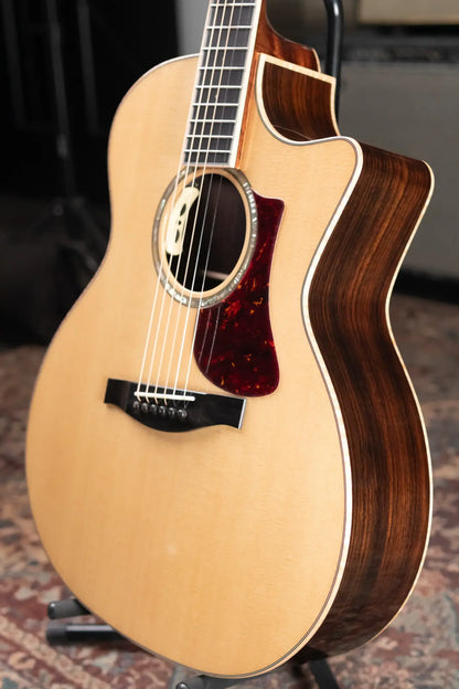 Eastman AC822CE-FF Fan Fret Grand Auditorium Acoustic/Electric Guitar with Hardshell Case