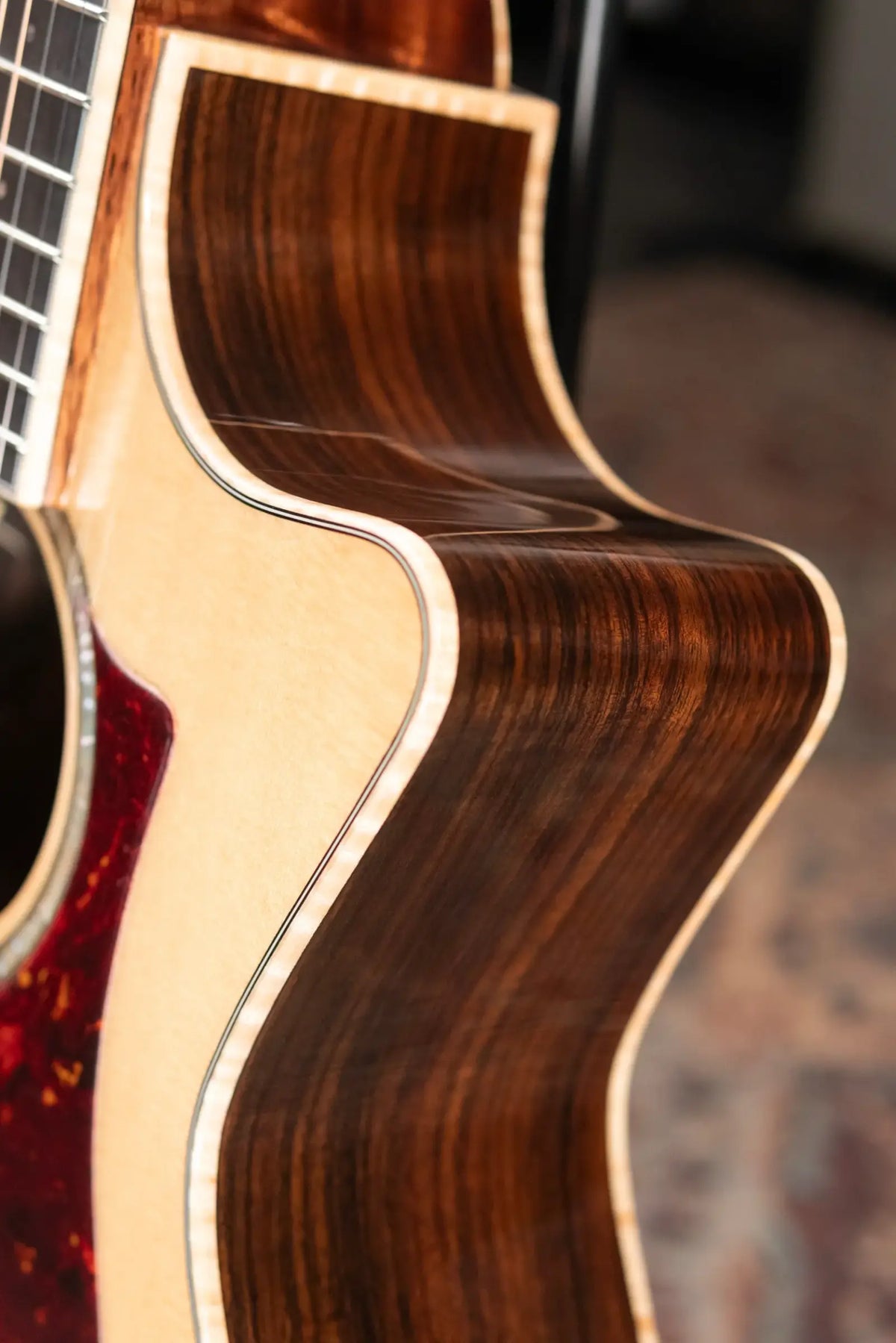 Eastman AC822CE-FF Fan Fret Grand Auditorium Acoustic/Electric Guitar with Hardshell Case