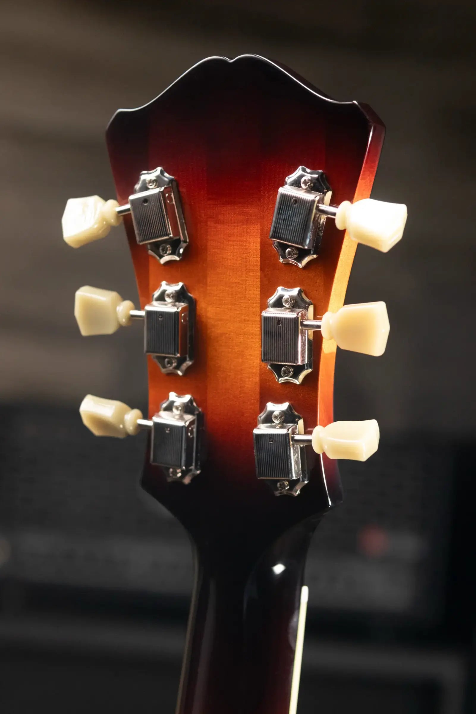 Eastman AR372CE-SB Kent Armstrong Signature 16" Archtop Electric Guitar - Sunburst