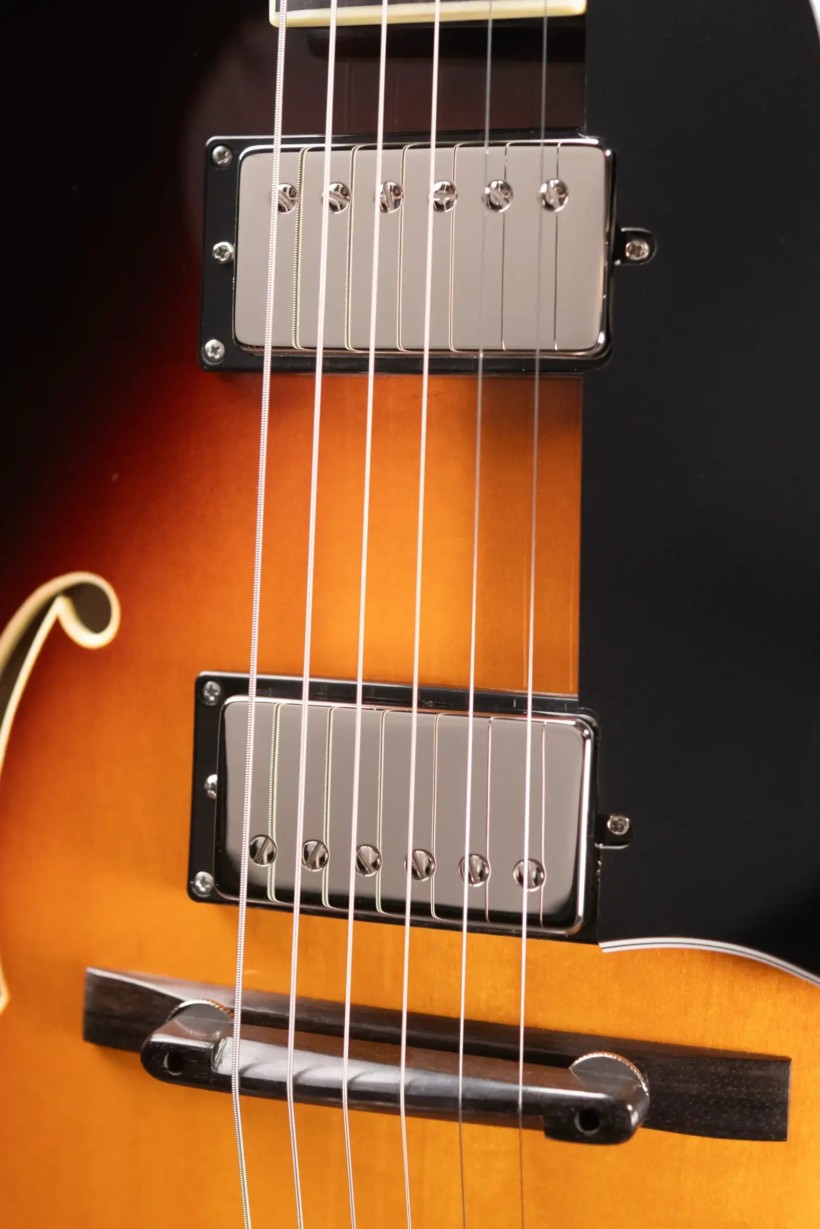 Eastman AR372CE-SB Kent Armstrong Signature 16" Archtop Electric Guitar - Sunburst