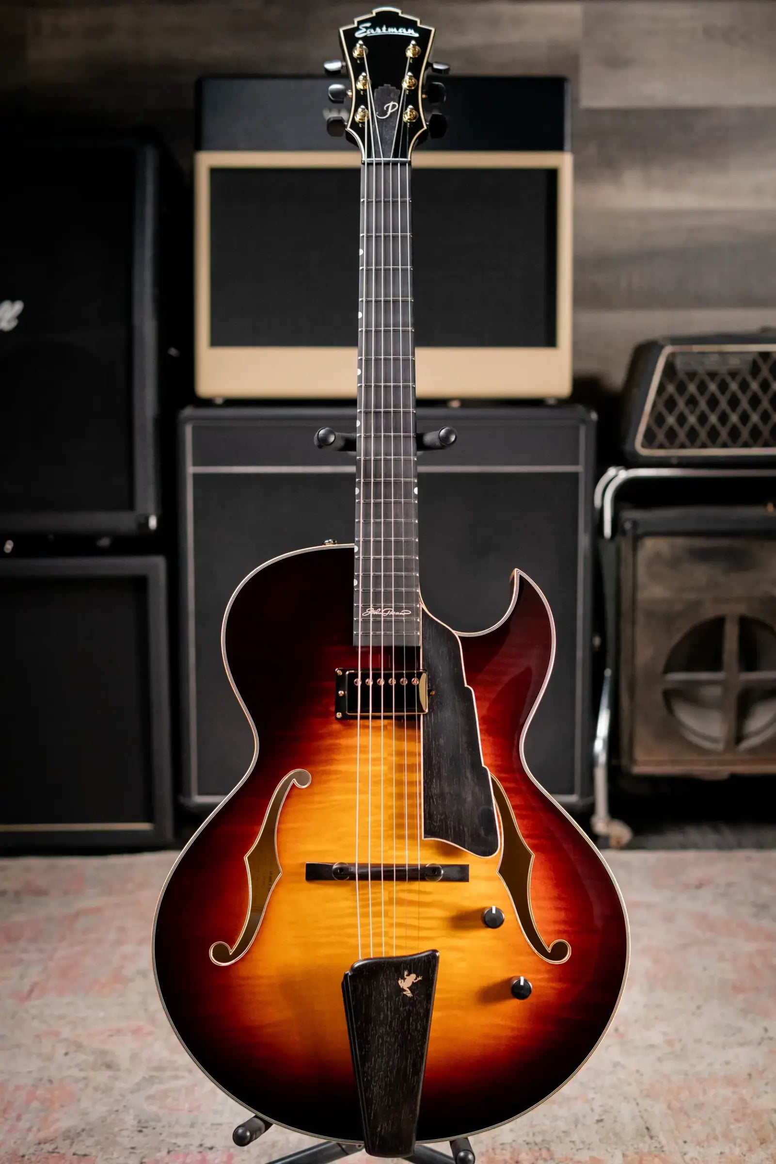 Eastman AR480CE-SB John Pisano Signature Archtop Hollowbody Electric Guitar - Sunburst with Hardshell Case