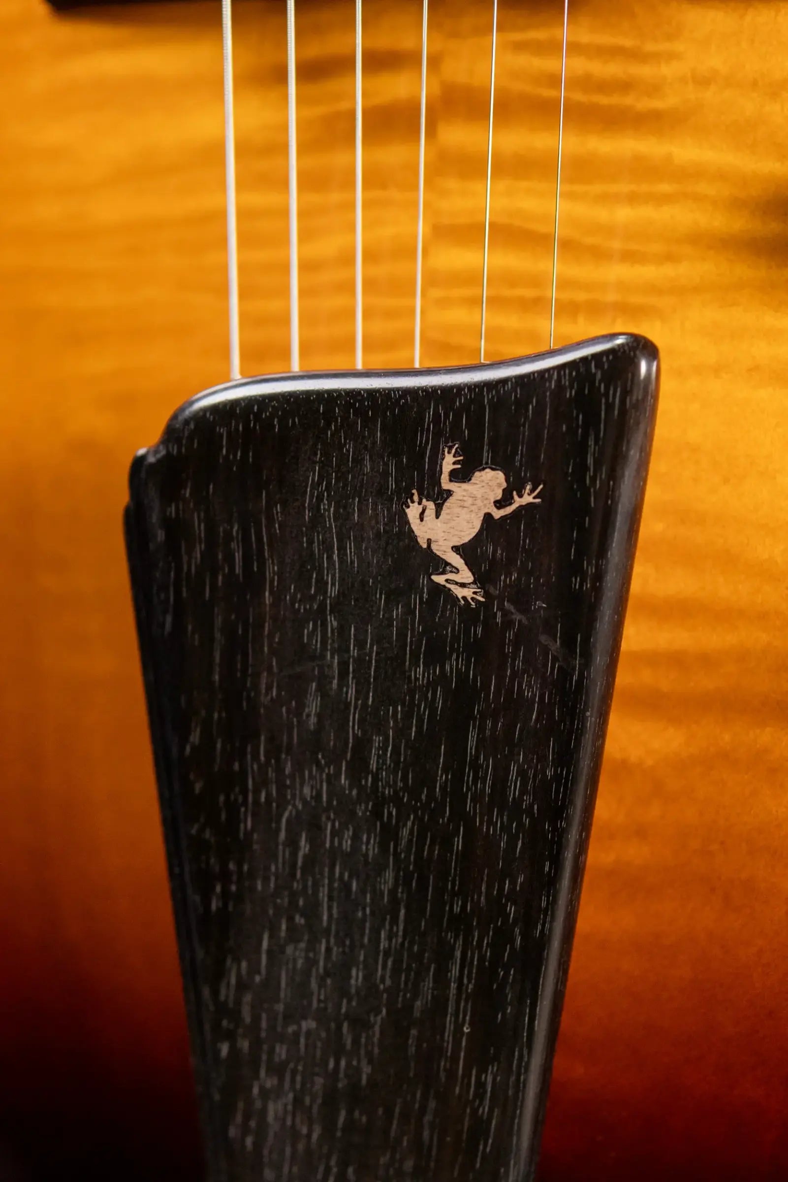 Eastman AR480CE-SB John Pisano Signature Archtop Hollowbody Electric Guitar - Sunburst with Hardshell Case