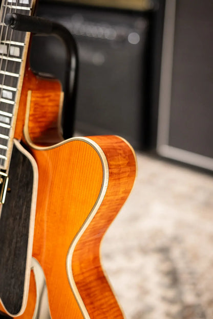 Eastman AR580CE-HB Archtop Electric Guitar - Honey Burst with Hardshell Case