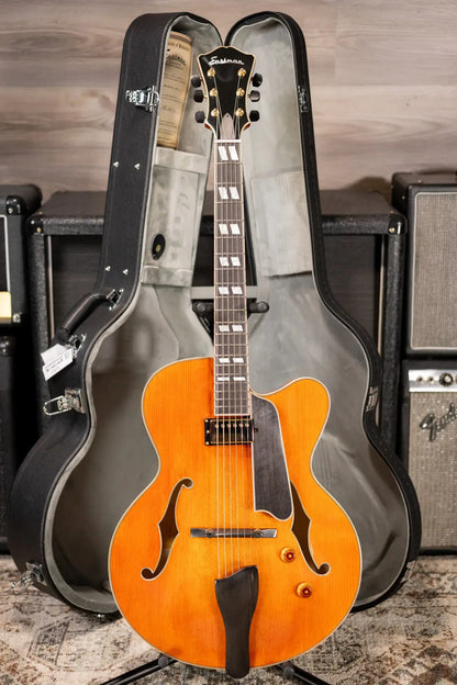 Eastman AR580CE-HB Archtop Electric Guitar - Honey Burst with Hardshell Case