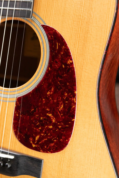 Eastman E10D-TC Dreadnought Acoustic Guitar with Hardshell Case