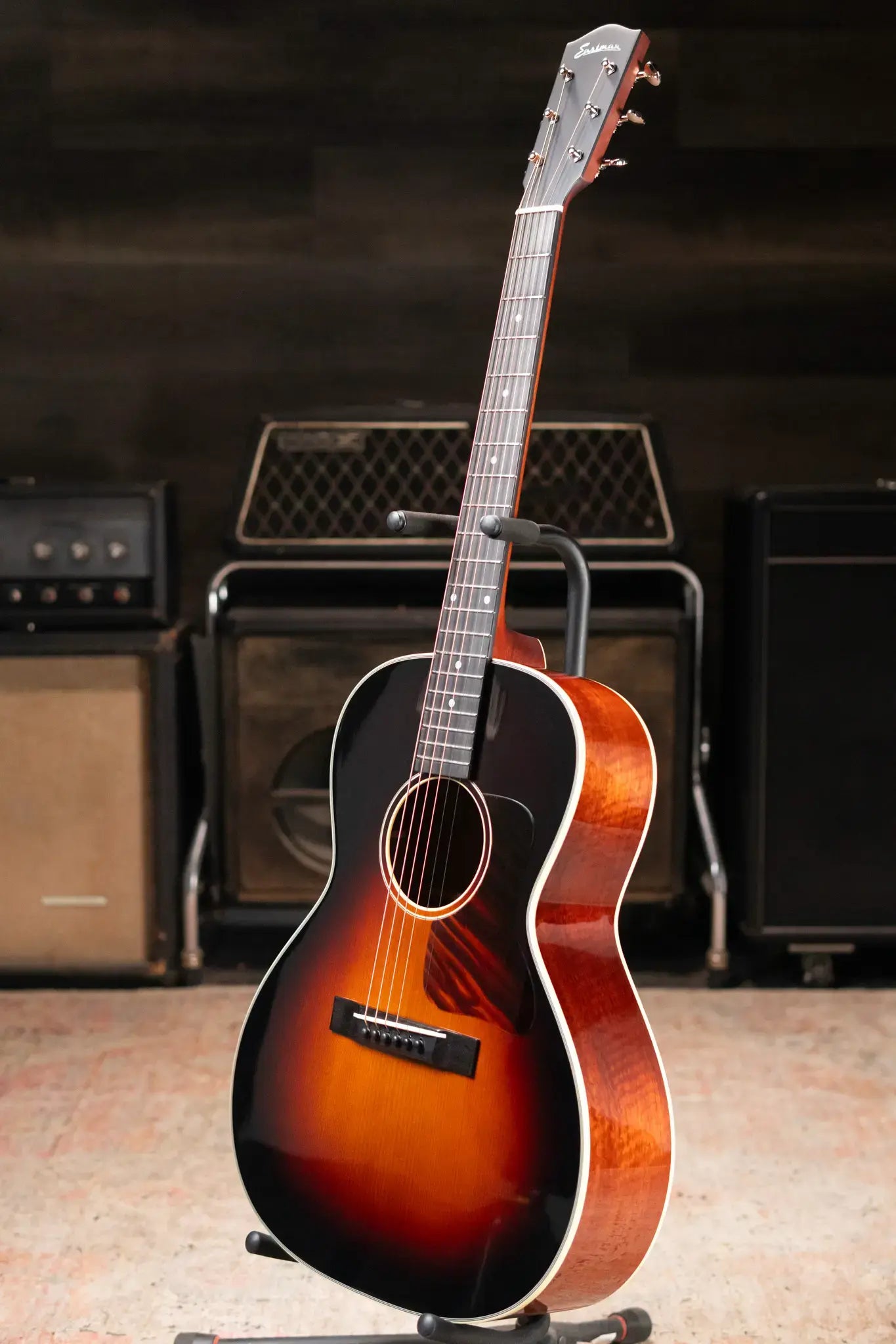 Eastman E10 OOSS-TC Acoustic Guitar - Sunburst with Hardshell Case