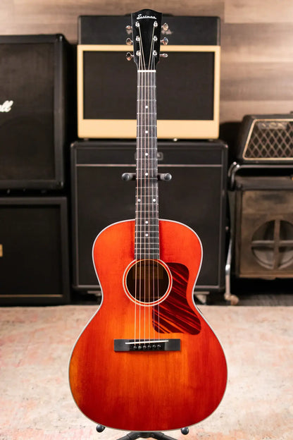 Eastman E10OOSS/V Slope Shoulder Acoustic Guitar - Antique Varnish with Hardshell Case