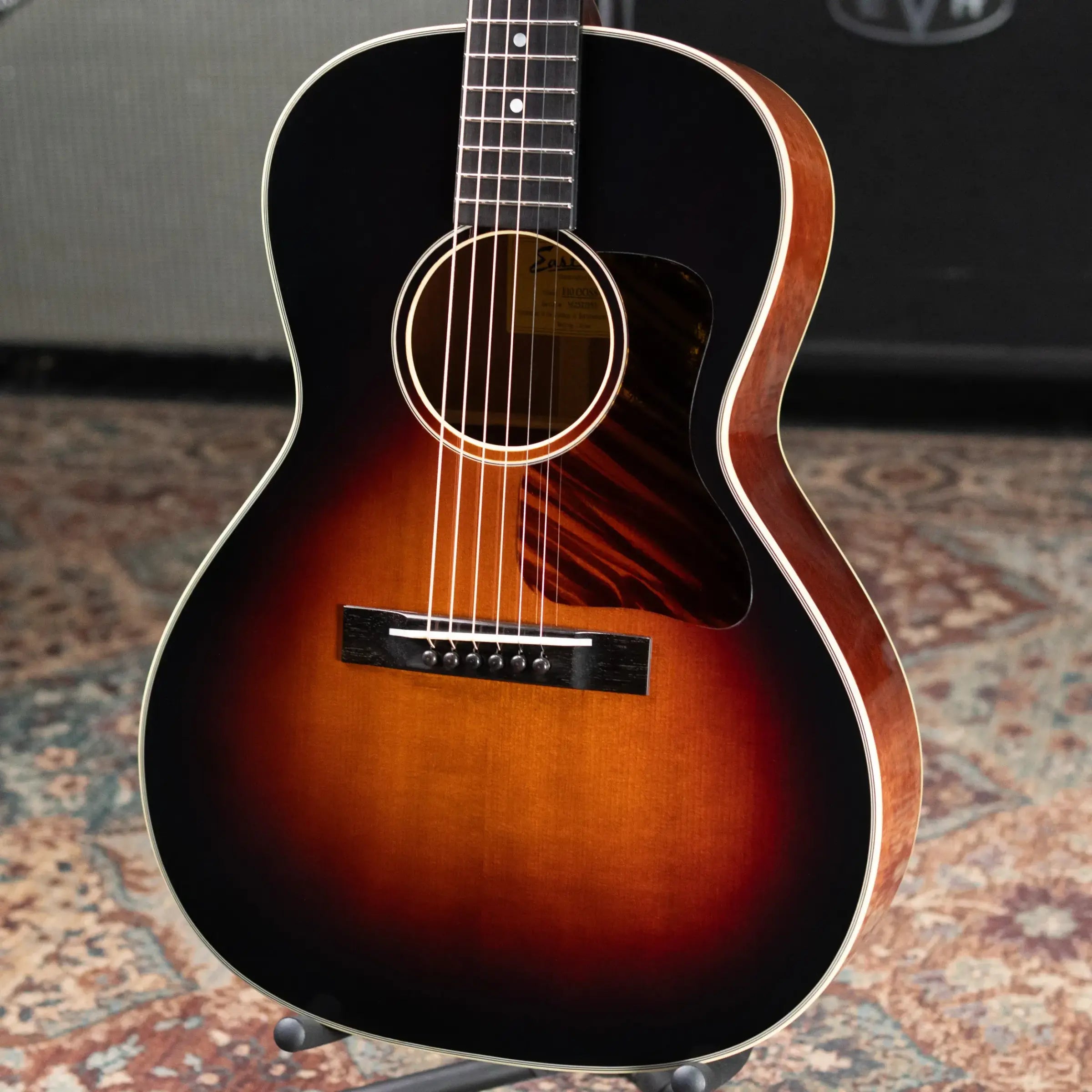 Eastman E10 OOSS-TC Acoustic Guitar - Sunburst with Hardshell Case