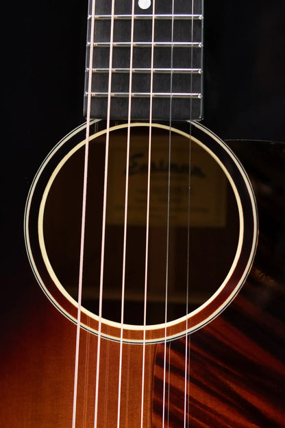 Eastman E10 OOSS-TC Acoustic Guitar - Sunburst with Hardshell Case