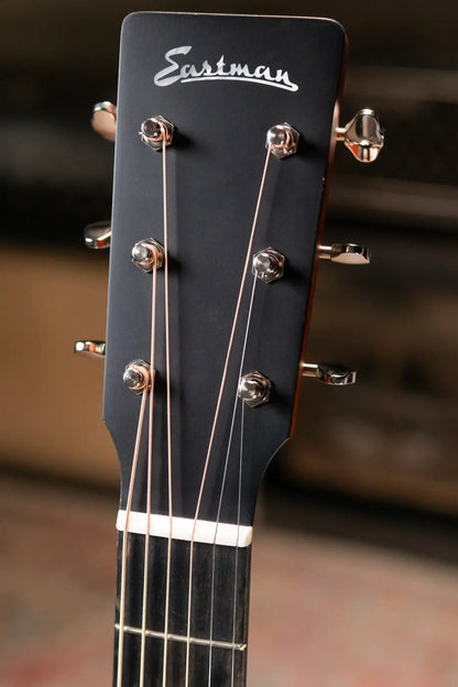 Eastman E1OMCE-DLX Acoustic/Electric Guitar