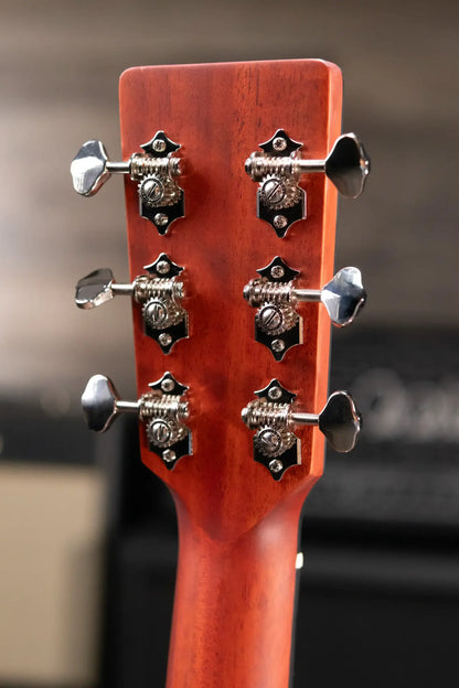 Eastman E1OMCE-DLX OM Acoustic/Electric Guitar with Gig Bag