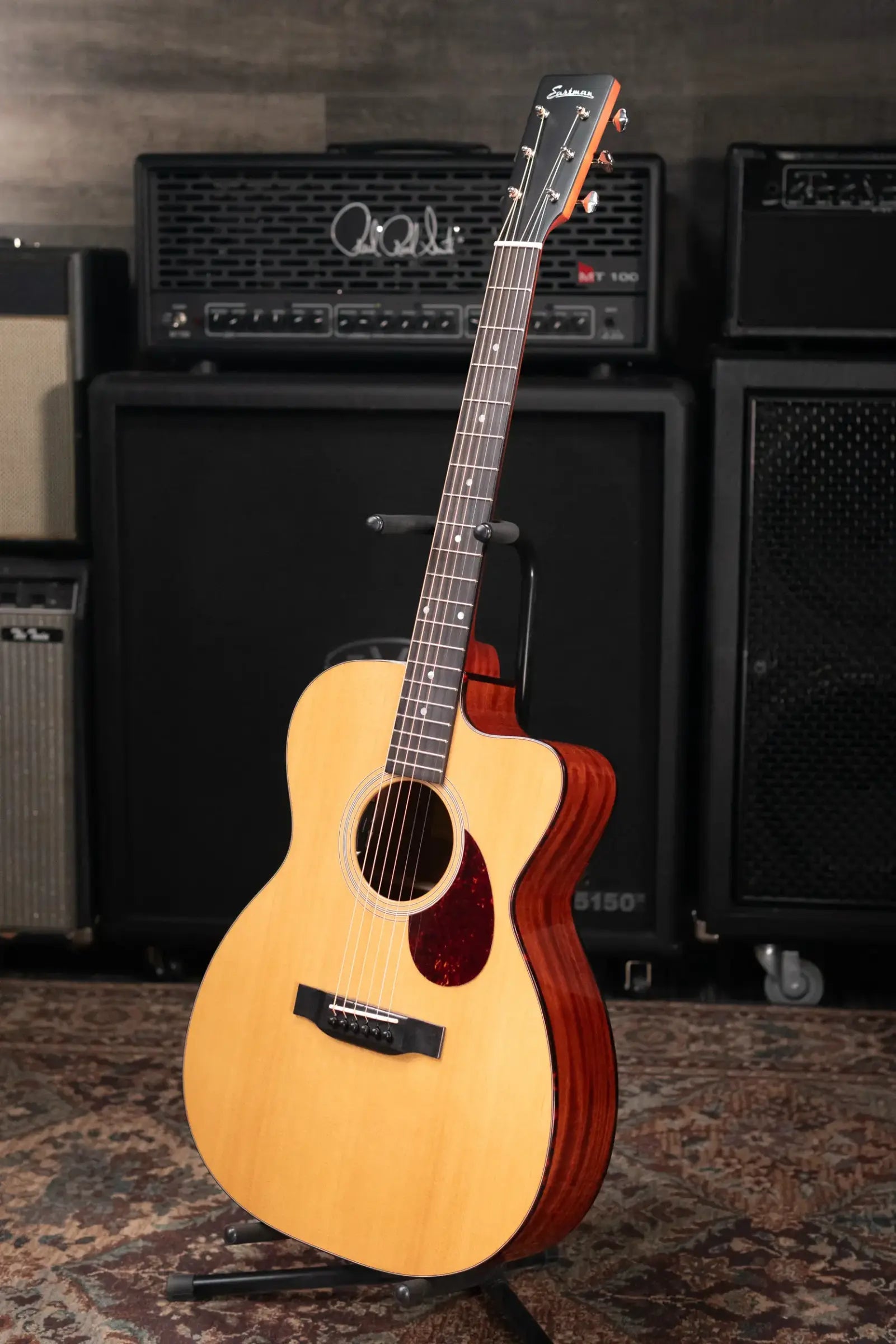 Eastman E1OMCE-DLX OM Acoustic/Electric Guitar with Gig Bag