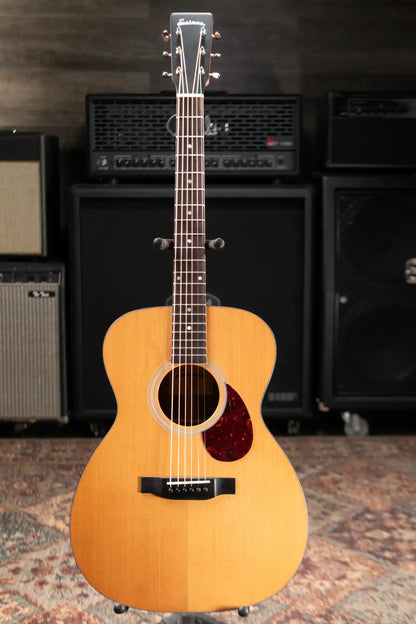 Eastman E1OM Orchestra Model Acoustic Guitar - Natural with Softshell Gig Bag