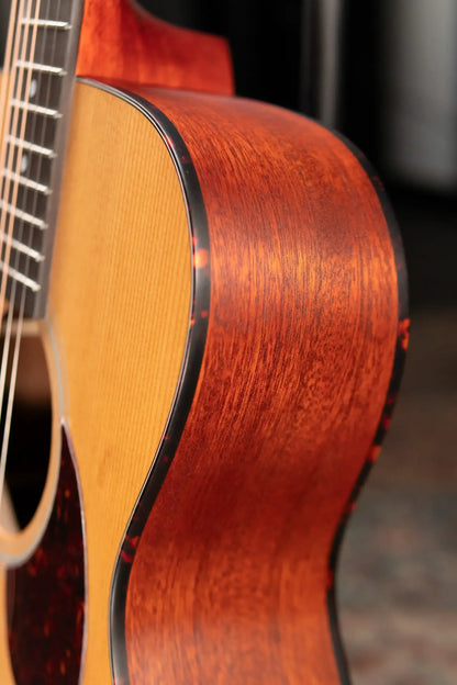 Eastman E1OM Orchestra Model Acoustic Guitar - Natural with Softshell Gig Bag