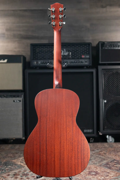 Eastman E1OOSS-SB Acoustic Guitar - Sunburst with Gig Bag