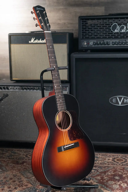 Eastman E1OOSS-SB Acoustic Guitar - Sunburst with Gig Bag
