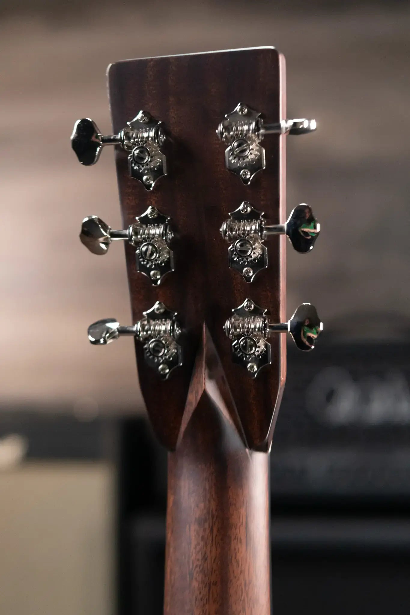 Eastman E20D-TC Dreadnought Acoustic Guitar - Natural with Hardshell Case