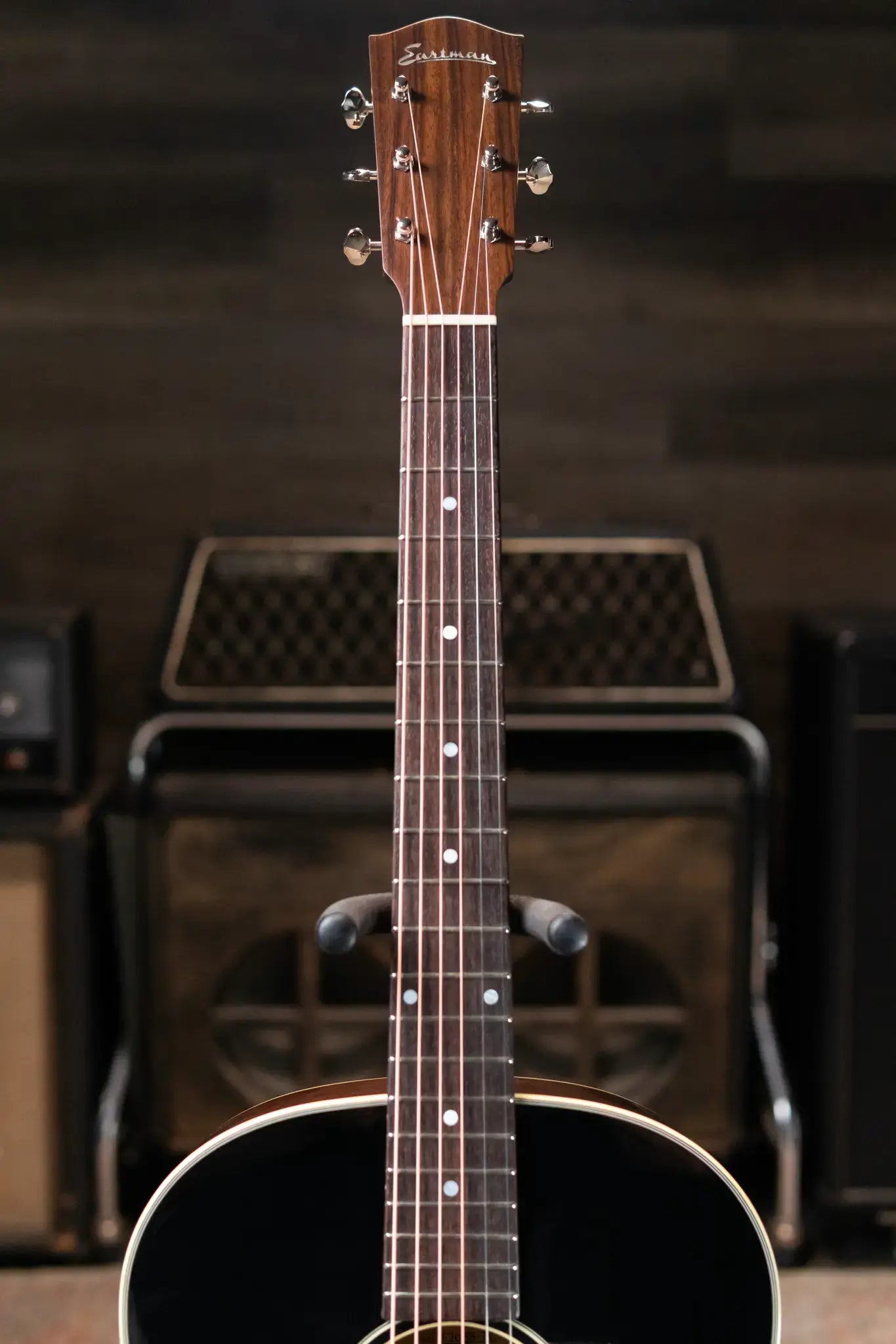 Eastman E20SS-TC Dreadnought Acoustic with Hardshell Case