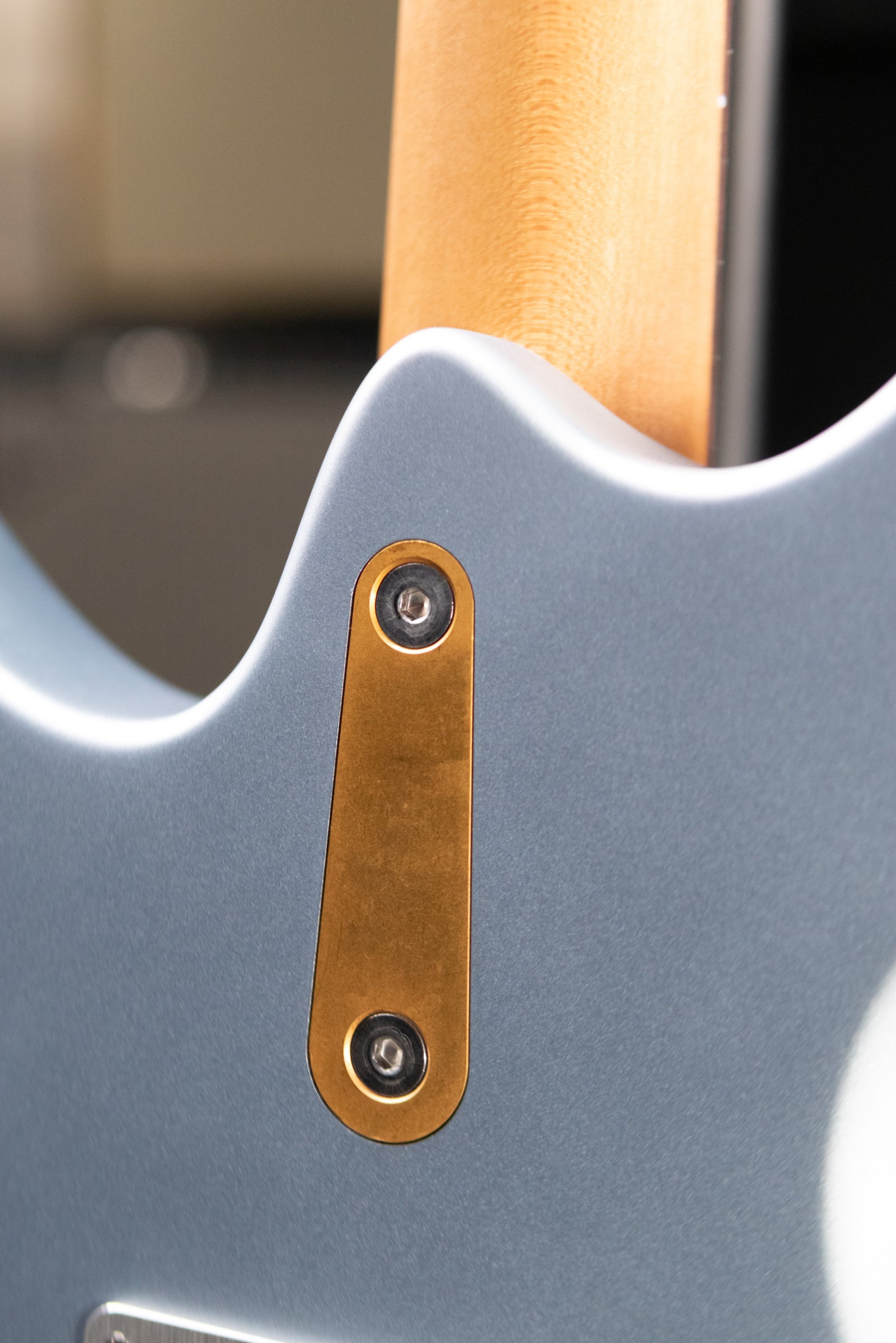 Eastman FullerTone DC'62 Electric Guitar - Ice Blue Metallic with Padded Gig Bag