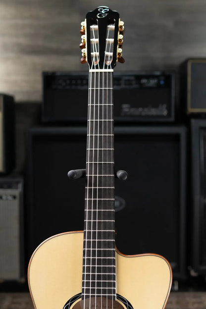 Eastman John Buscarino Cabaret Nylon Acoustic/Electric Guitar - Natural with Hardshell Case