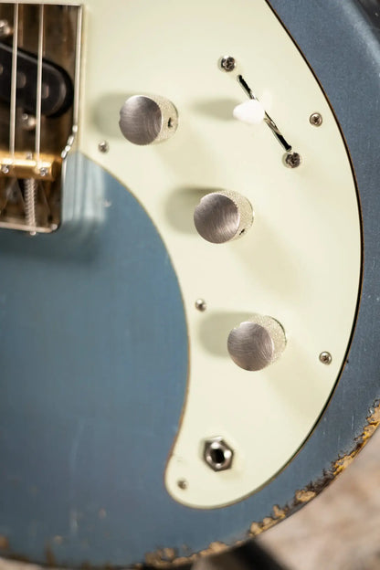 Eastman Kauffmann Series SC Deluxe - Made in Holland - Heavy Relic Electric Guitar - Ice Blue Metallic over Target Sunburst with Padded Gig Bag