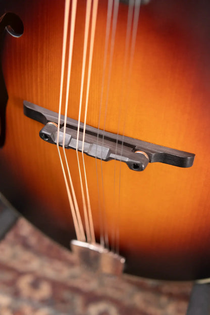 Eastman MD305E-SB A Style Acoustic/Electric Mandolin - Sunburst with Gig Bag