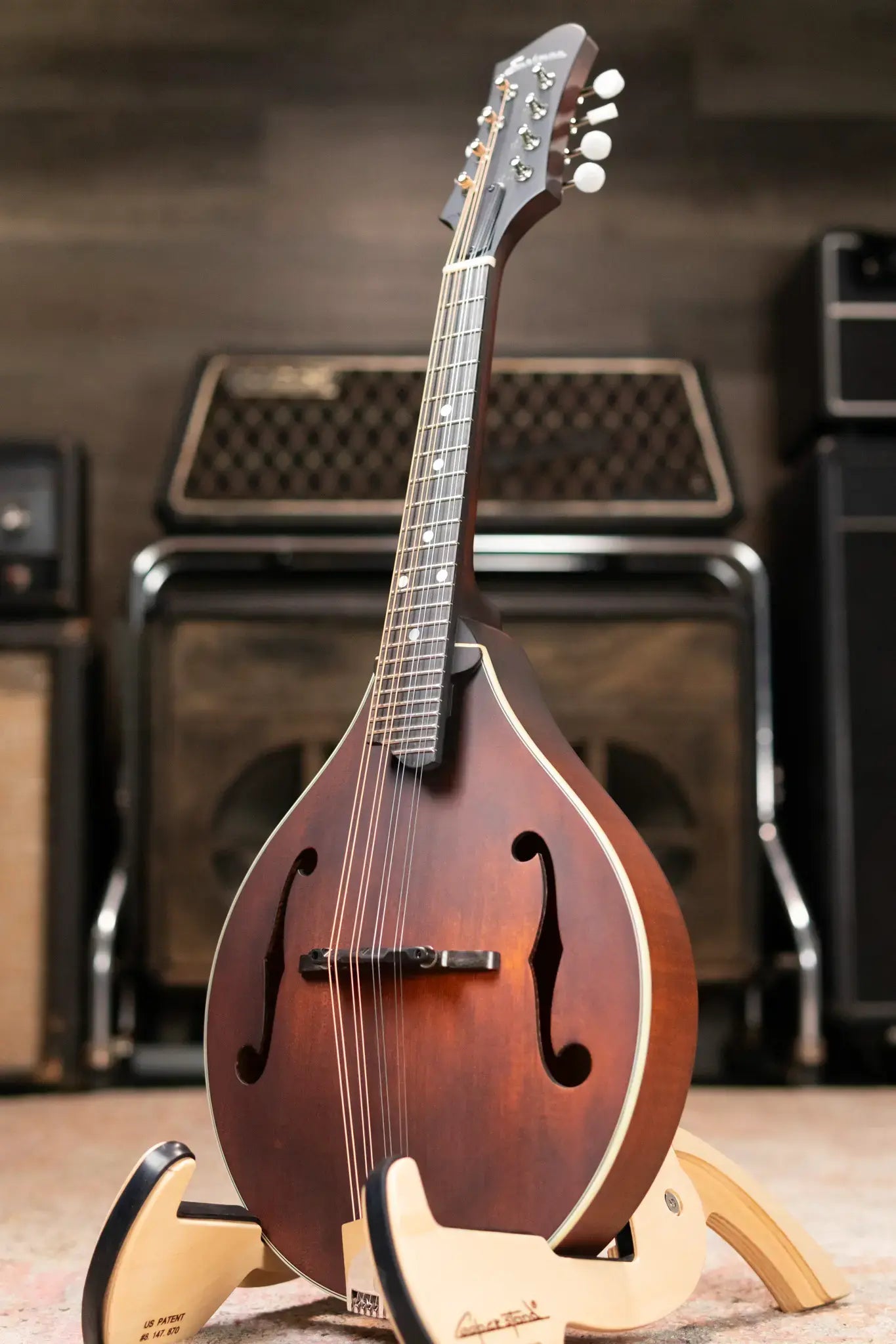 Eastman MD305 A-Style Mandolin, Classic Finish with Soft Case