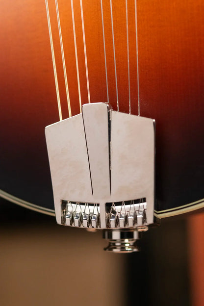 Eastman MD315E-SB F-Style Acoustic/Electric Mandolin - Sunburst with Gig Bag