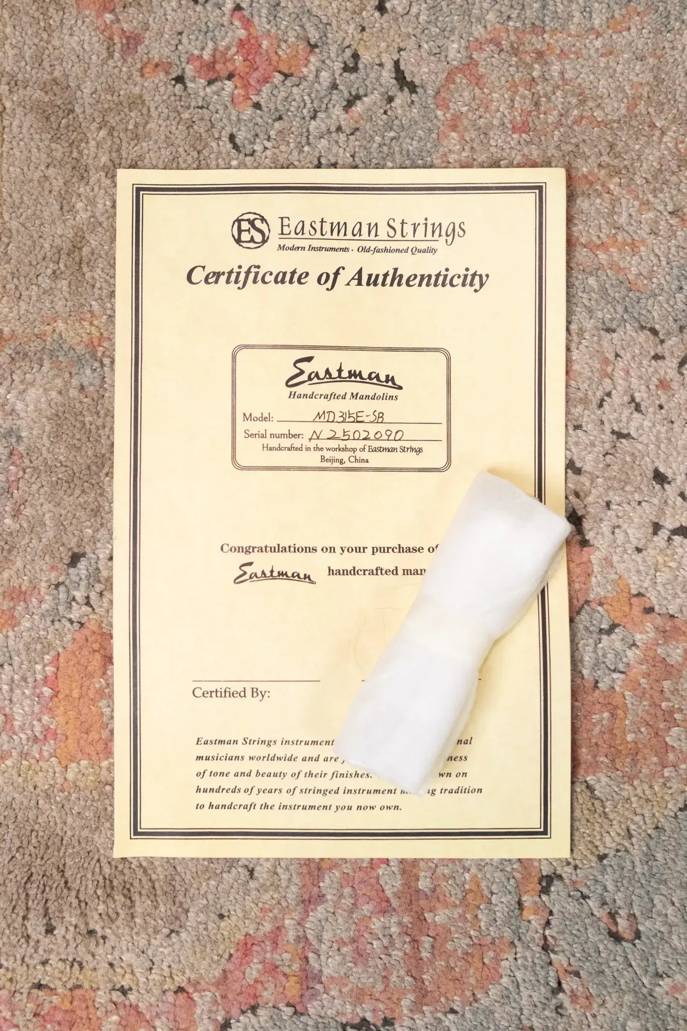 Eastman MD315E-SB F-Style Acoustic/Electric Mandolin - Sunburst with Gig Bag