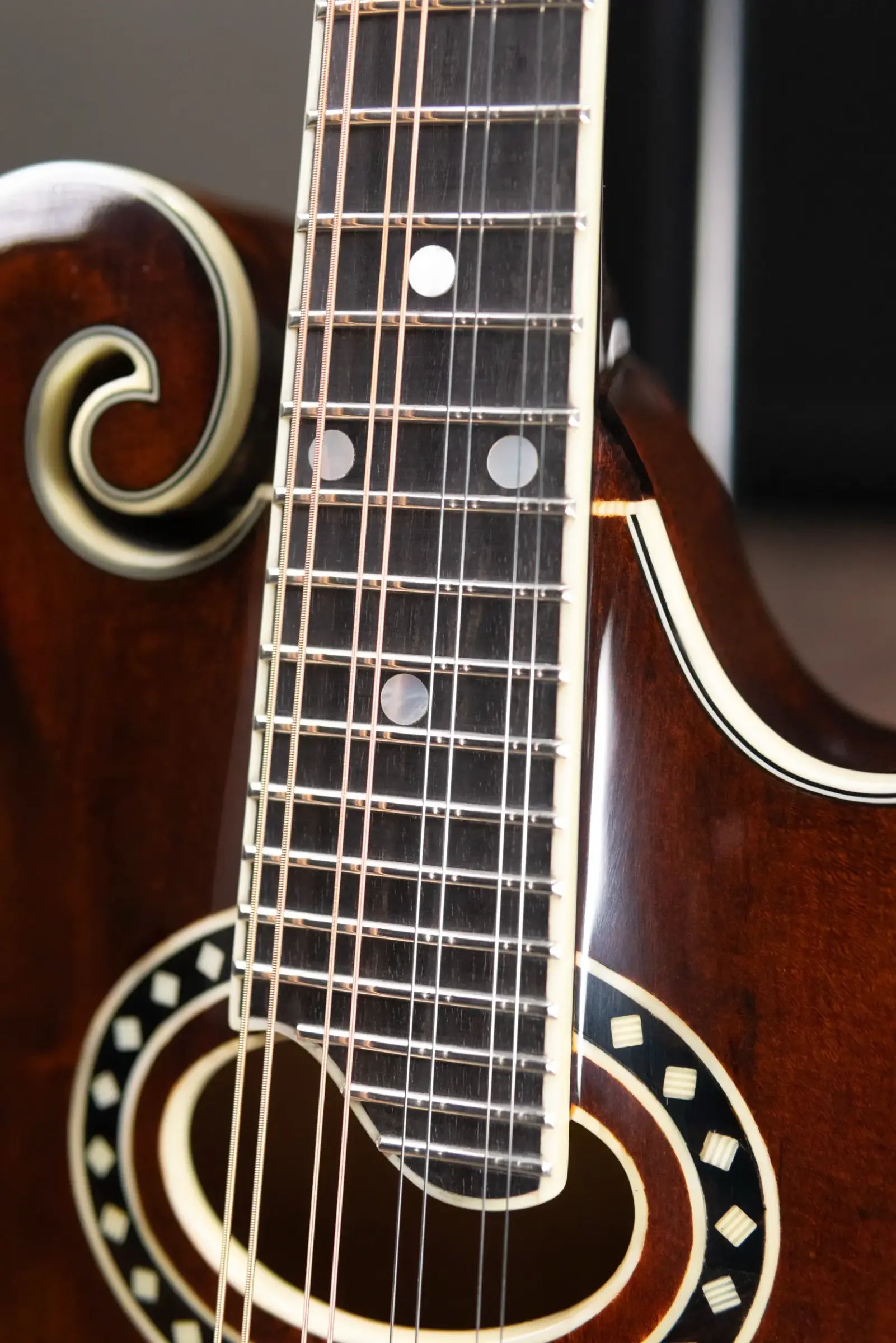 Eastman MD514 F Style Mandolin with Hardshell Case