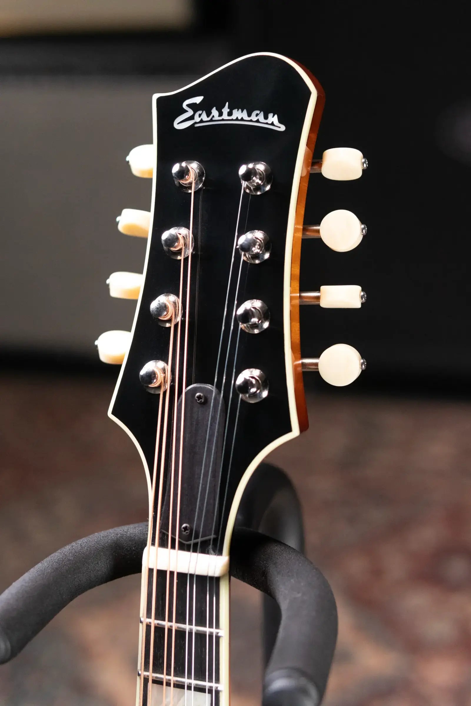 Eastman MD605-GB A-Style Acoustic/Electric Mandolin - Goldburst with Hardshell Case