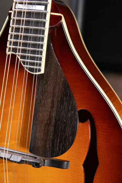 Eastman MD605-GB A-Style Acoustic/Electric Mandolin - Goldburst with Hardshell Case