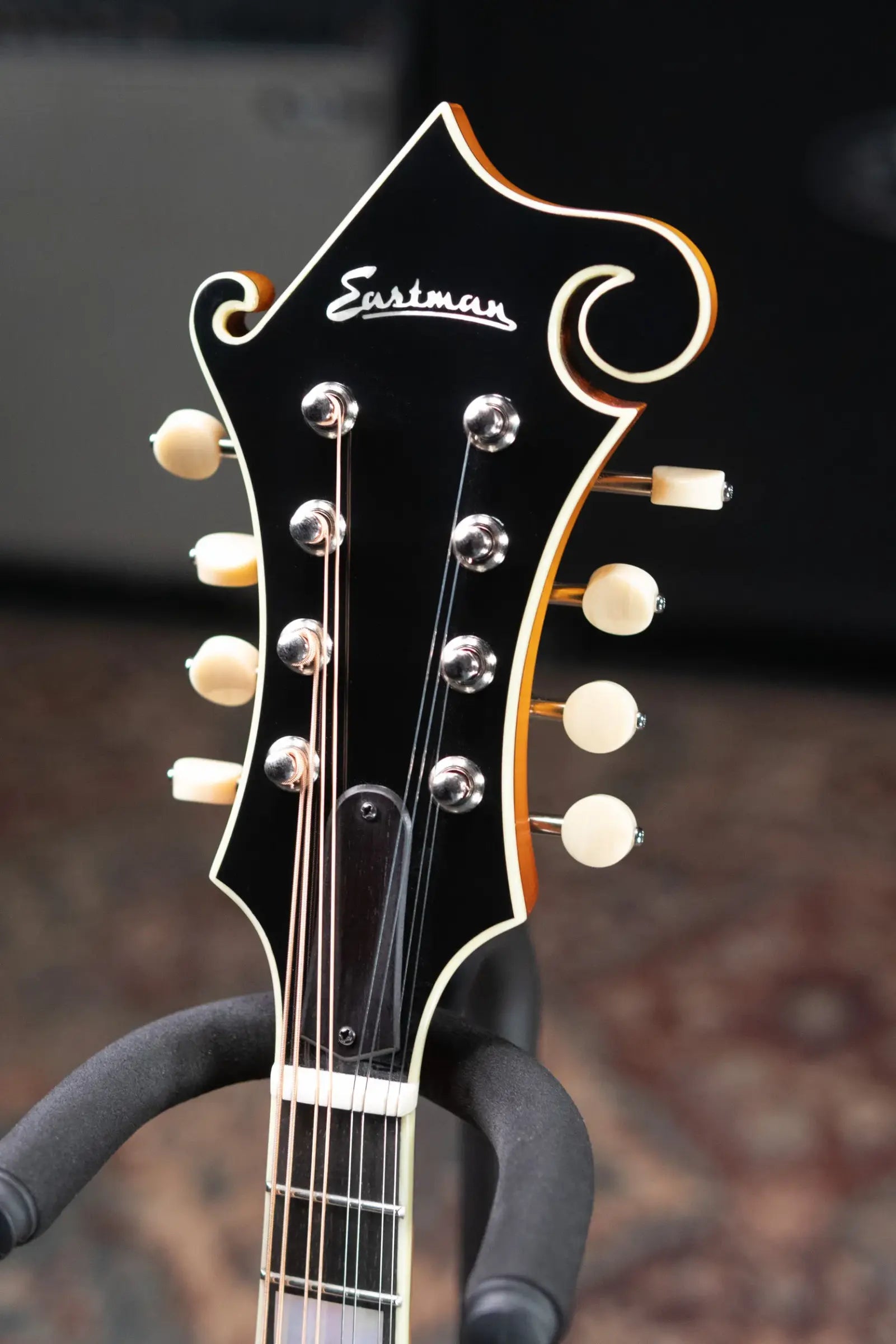Eastman MD615-GB F-Style Acoustic/Electric Mandolin - Goldburst with Hardshell Case
