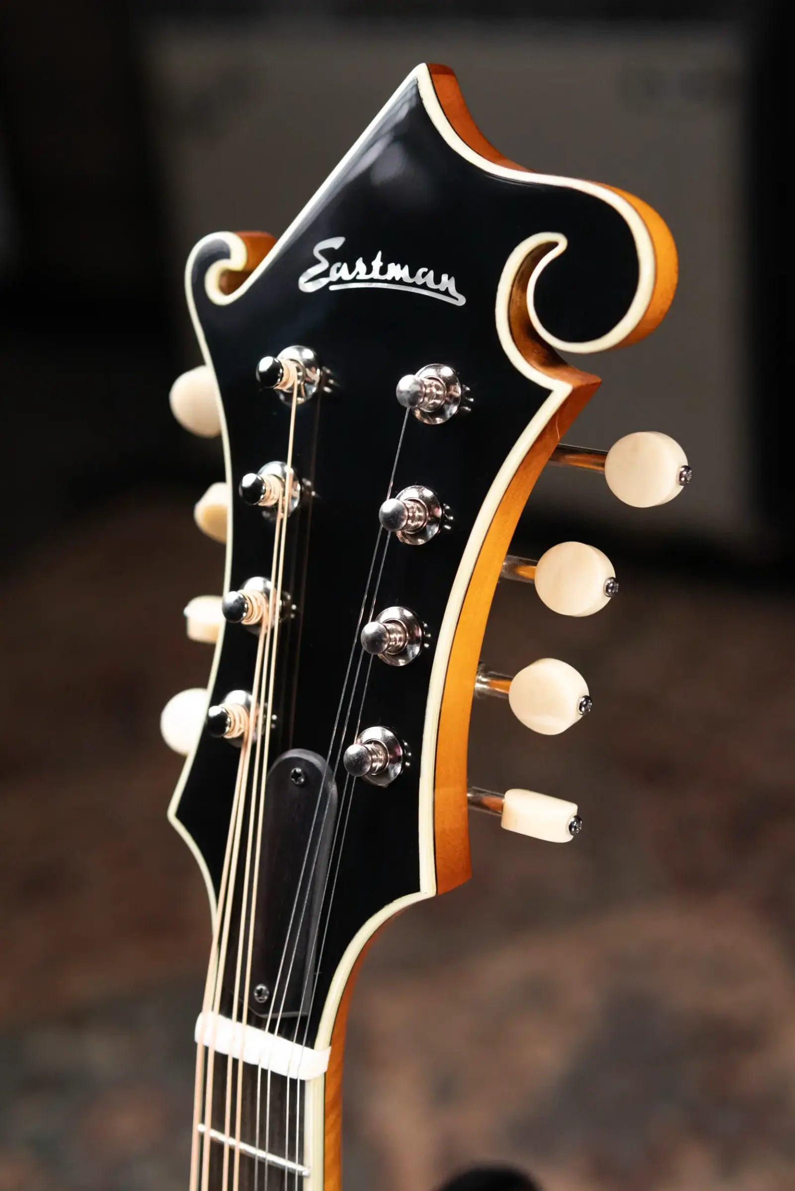 Eastman MD615-GB F Style Mandolin - Goldburst with Hardshell Case