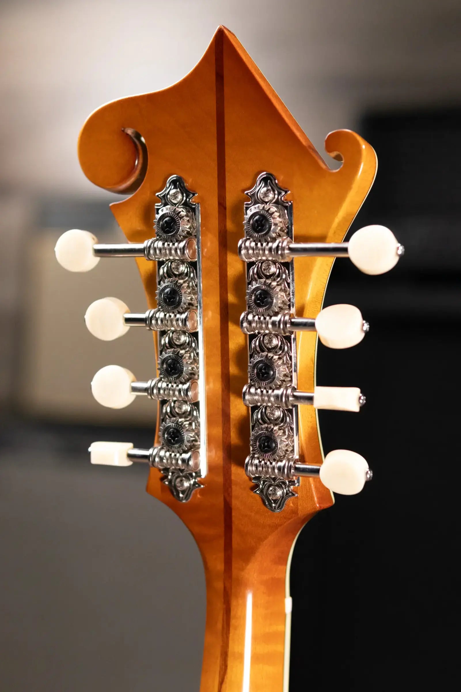 Eastman MD615-GB F Style Mandolin - Goldburst with Hardshell Case