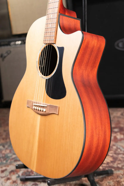 Eastman PCH1-GACE Grand Auditorium Acoustic/Electric Guitar with Gig Bag