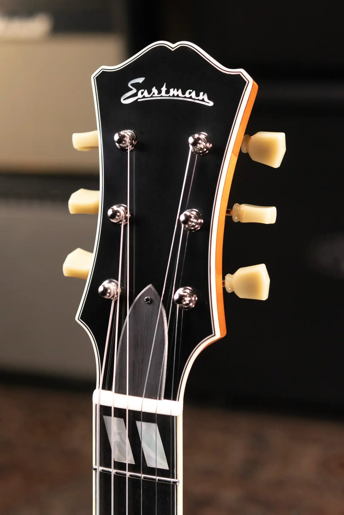 Eastman T486-GB Thinline Semi-hollowbody Electric Guitar - Goldburst with Hardshell Case