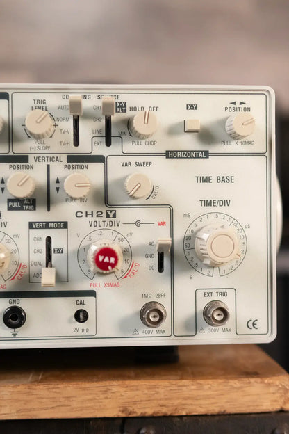 Elenco S-1325 Oscilloscope 30MHz 2-Channel - Used